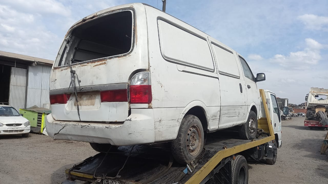  Kia BESTA 2007    EN DESARME